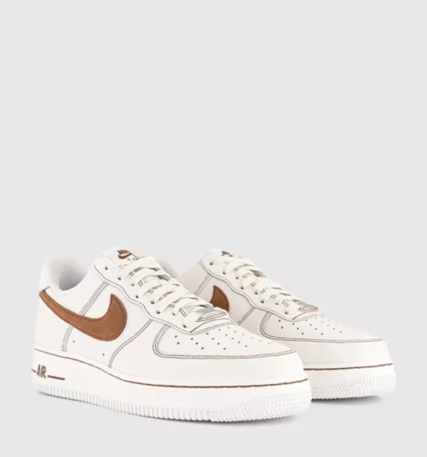 Air Force 1 07 Trainers Ivory Saddle Brown