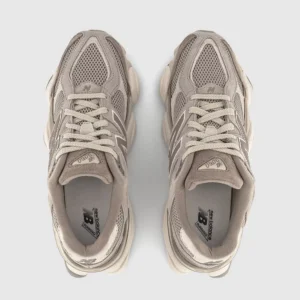 9060 Trainers Mushroom Seasalt